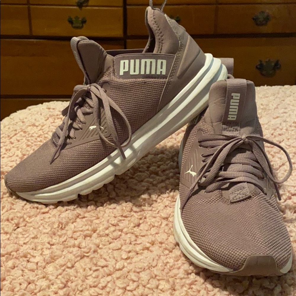 Puma Sneakers